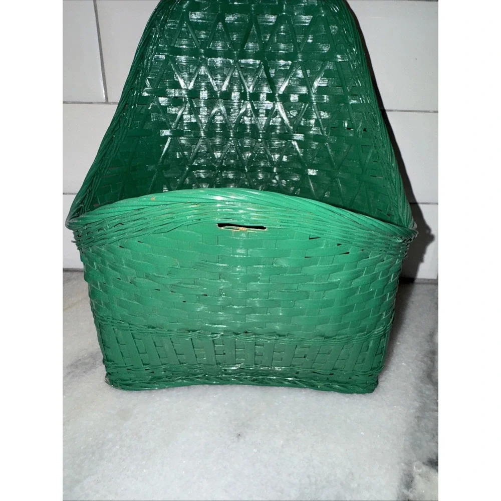N/A vintage green